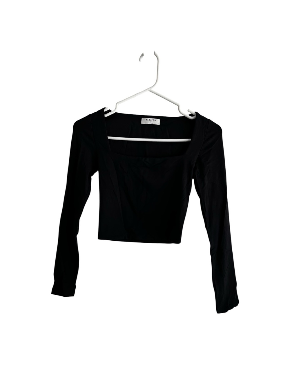 Babaton Contour Squareneck Longsleeve Cropped Top